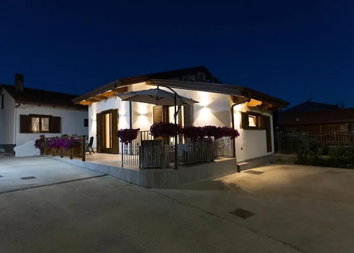 La Casa Di Metis אג'רולה